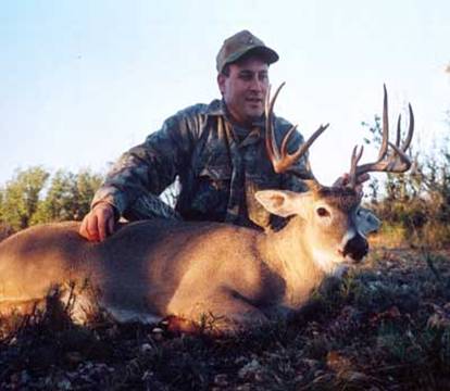 13 point trophy white-tailed buck